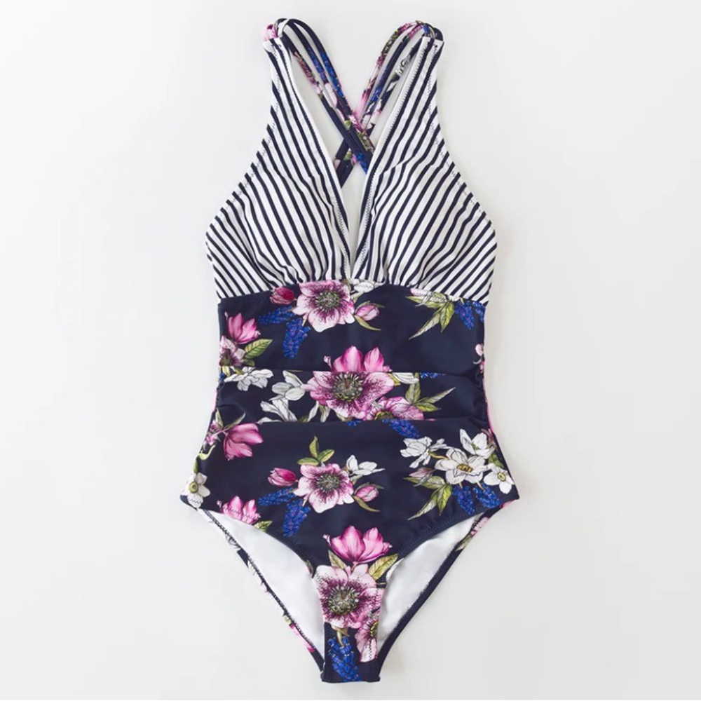 Cupshe One Piece Floral & Striped Bathing-suit size medium
